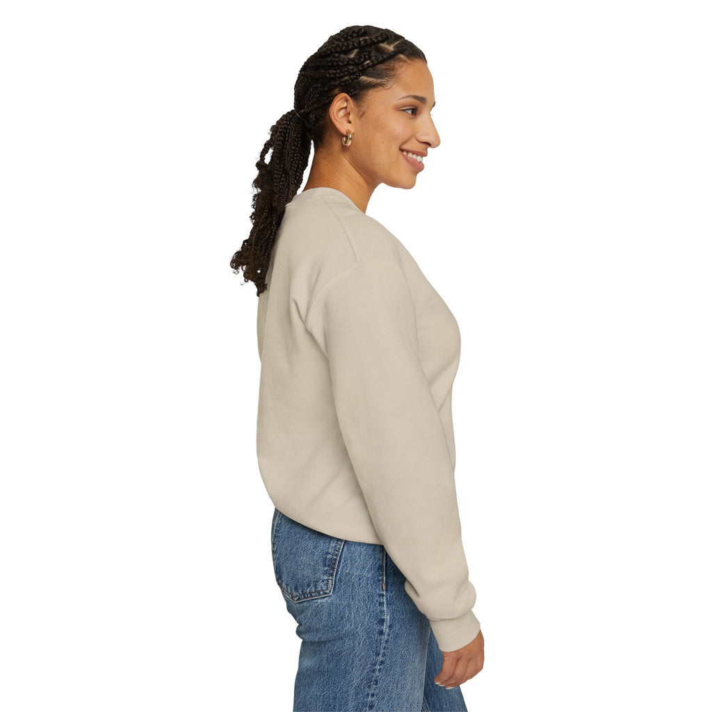 Classic White Crewneck Sweatshirt — Minimal Casual Pullover