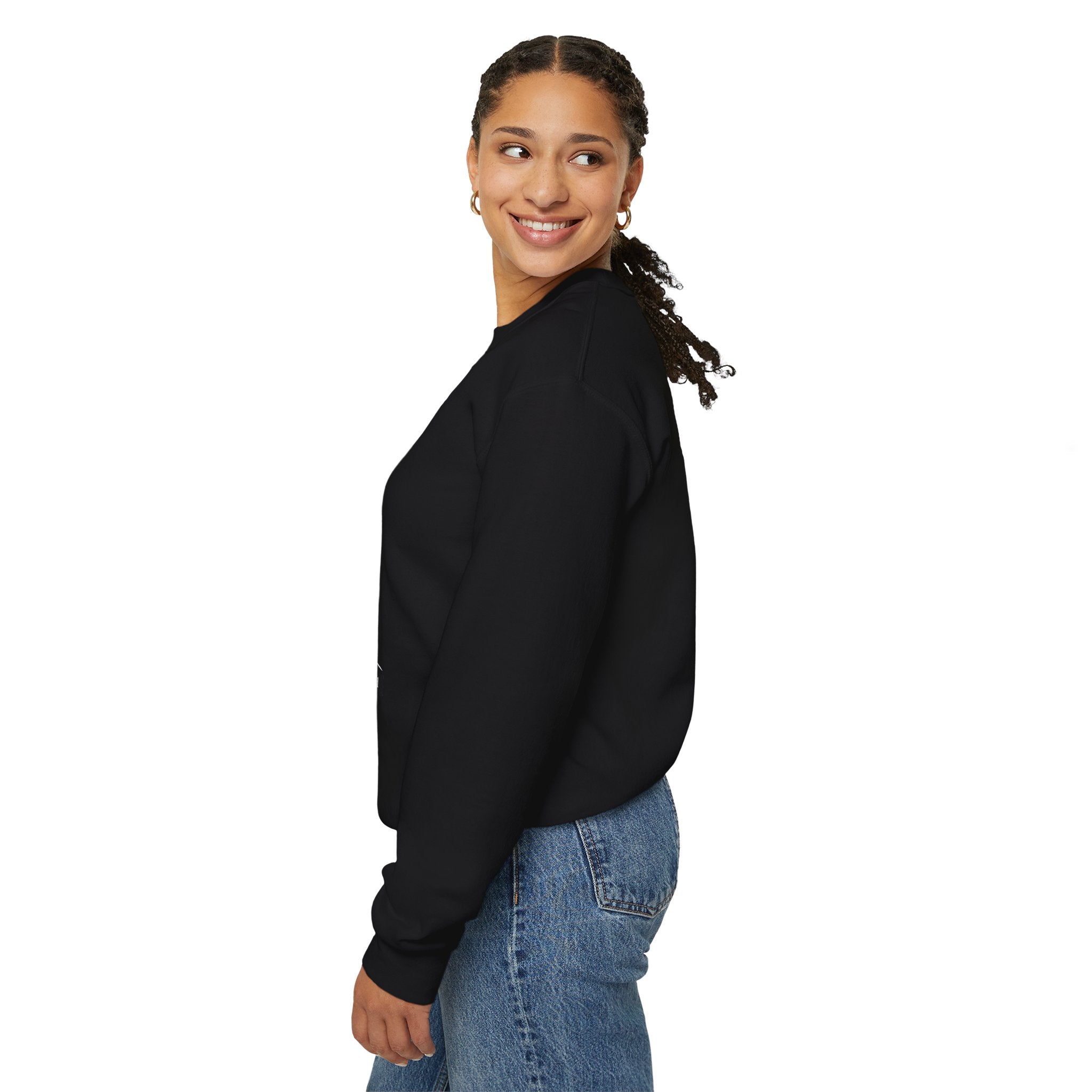 Classic White Crewneck Sweatshirt — Minimal Casual Pullover