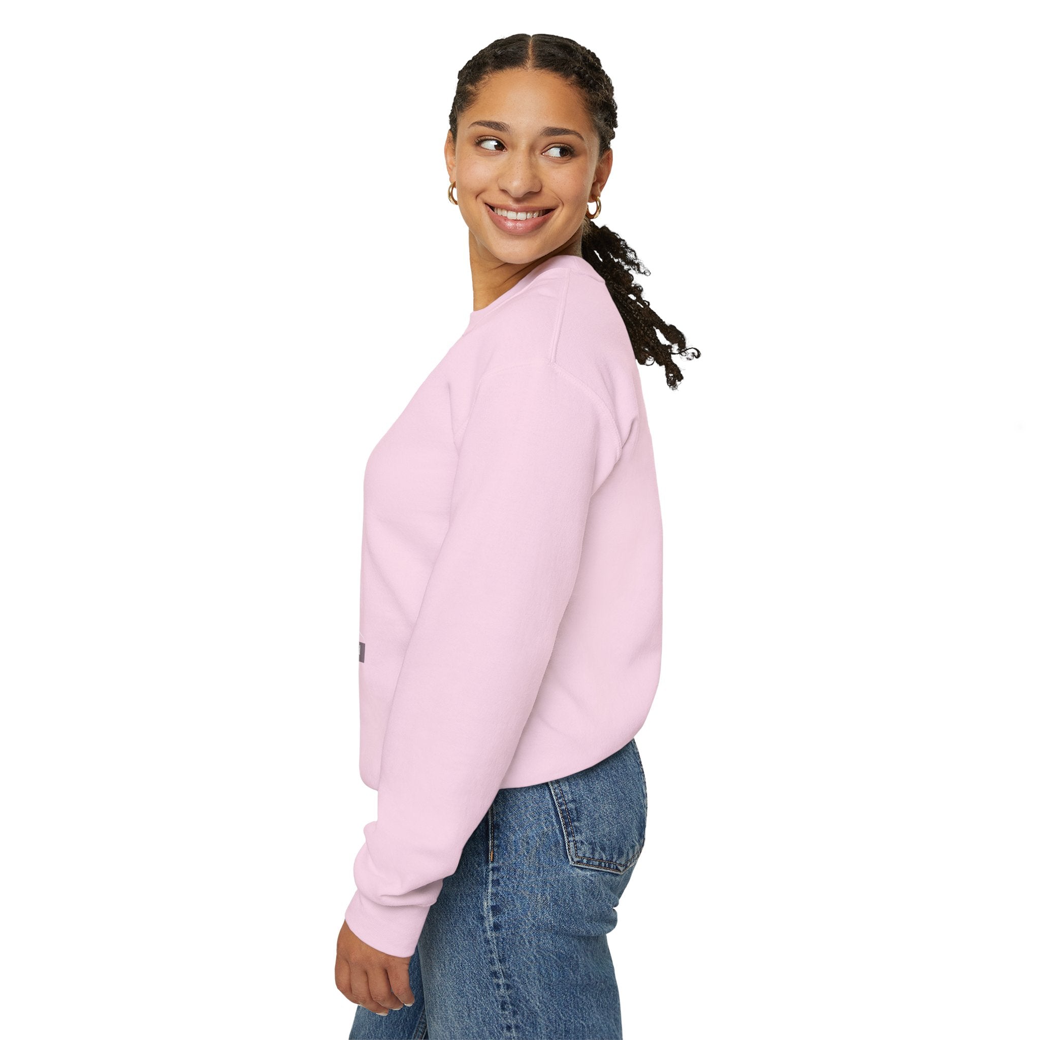 Classic White Crewneck Sweatshirt — Minimal Casual Pullover