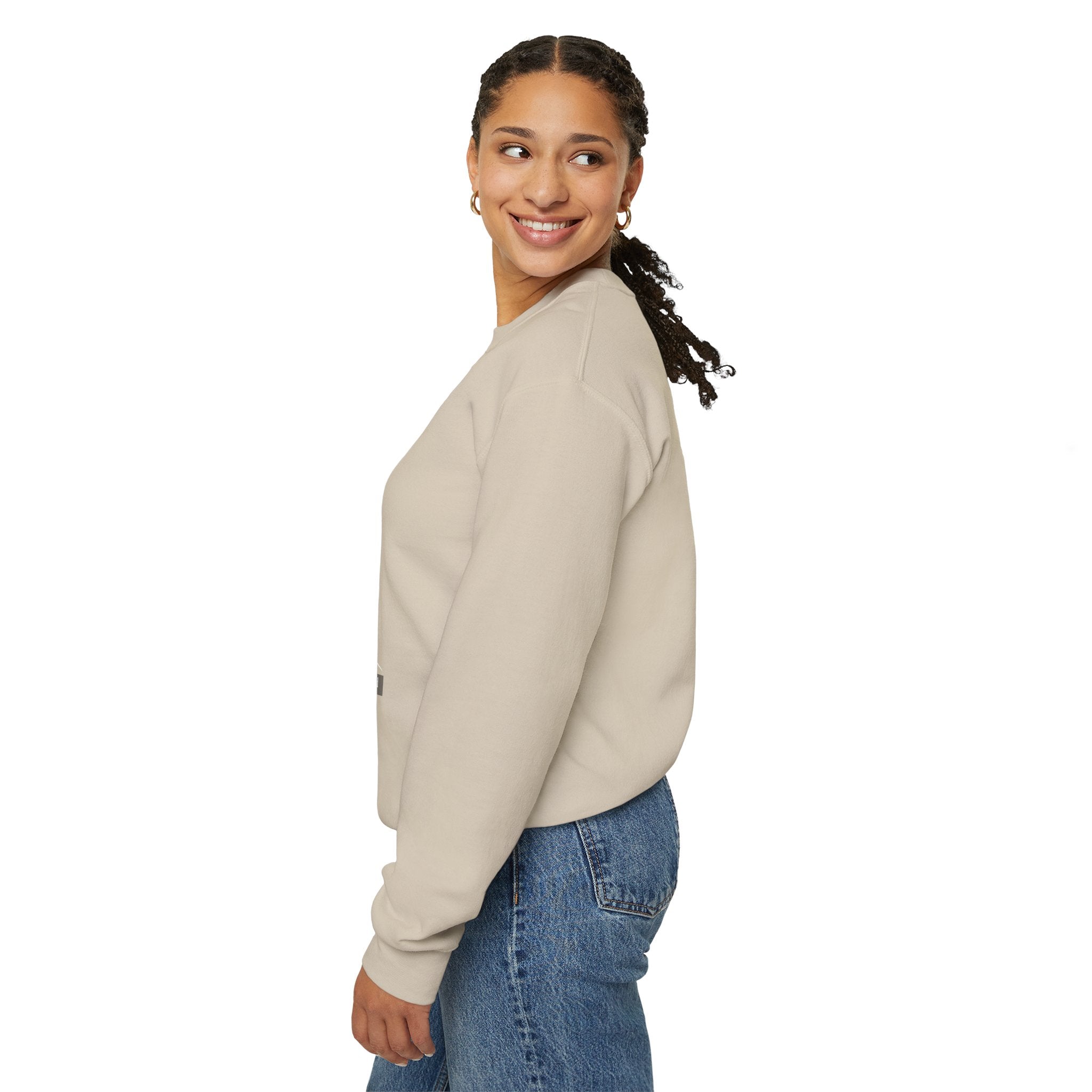 Classic White Crewneck Sweatshirt — Minimal Casual Pullover
